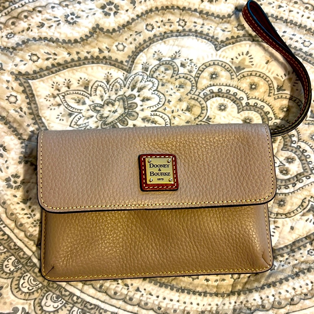 Dooney and Burke zippered pouch wristlet